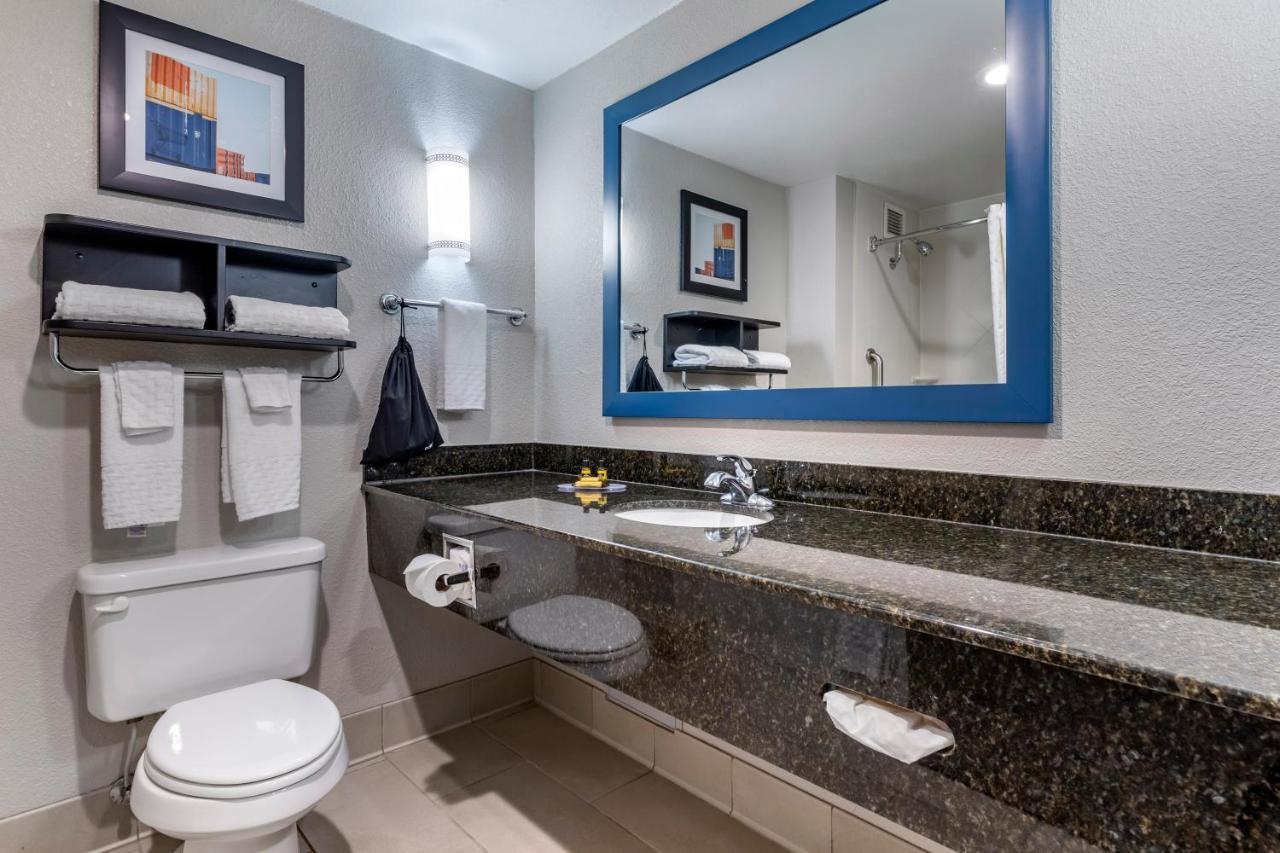 Best Western Plus Castlerock Inn & Suites Bentonville Exteriör bild