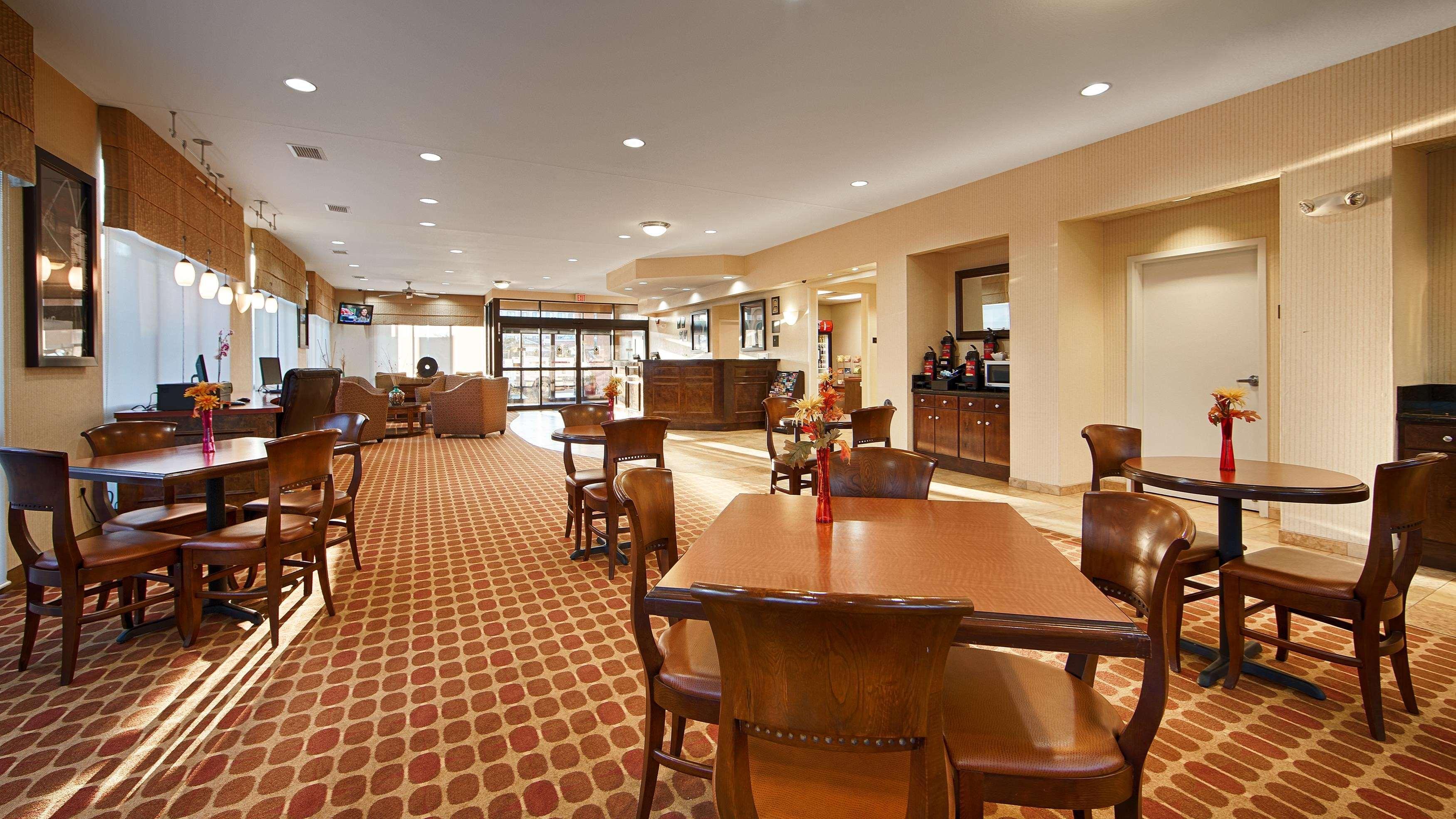 Best Western Plus Castlerock Inn & Suites Bentonville Exteriör bild
